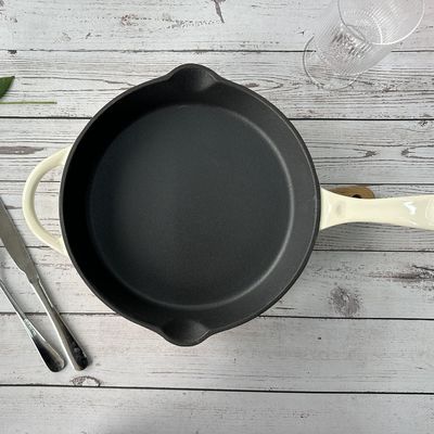 El esmalte del arrabio cubrió freír el interior de Pan Non Stick Durable Black