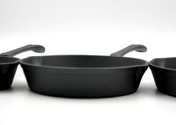 6,3 pulgadas pre sazonaron la sartén del arrabio para cocinar al aire libre
