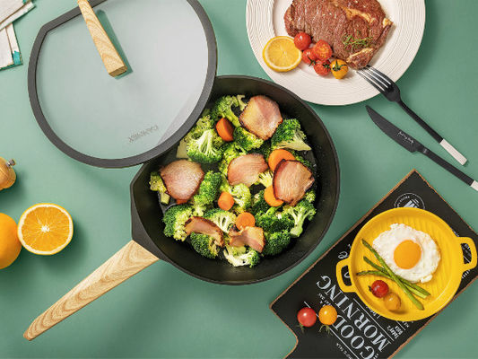 Oven Safe Aluminum Frying Pan 10.25Inch con la manija del silicón