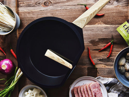 Oven Safe Aluminum Frying Pan 10.25Inch con la manija del silicón