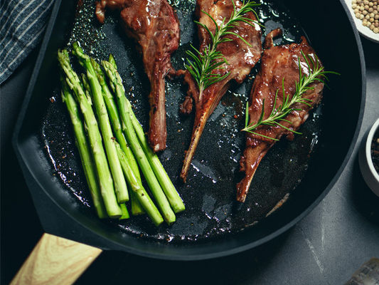 Capa de cocinar sana de Pan Non Stick With Titanium de la sartén del arrabio 10Inch