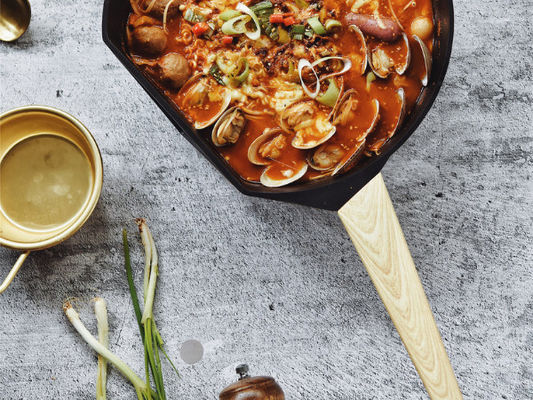 Palillo que fríe de aluminio superior de 10Inch Pan With Detachable Handle Black no