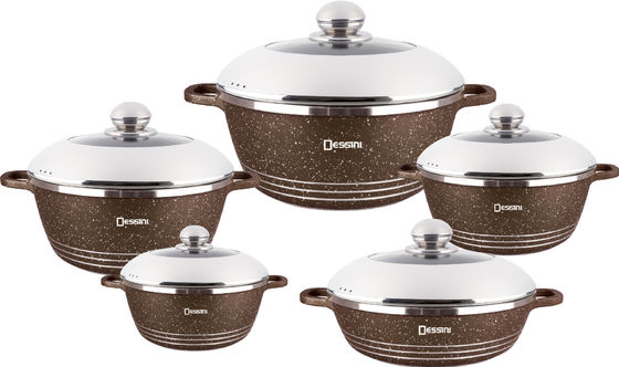 10pcs Nuevo diseño de fundición por inyección de aluminio sin pegamento Kitchenware Sets Soup Pot