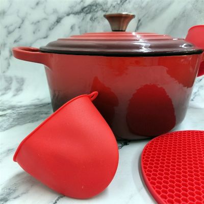 Horno holandés de hierro fundido de 6 litros de esmalte premium con tapa - Disponible en 6 colores con guantes de silicona y portapotas
